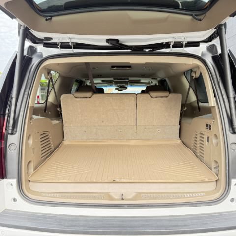 Used 2019 Chevrolet Suburban Premier AWD/4WD image 16
