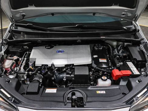 Certified 2022 Toyota Prius LE FWD image 28