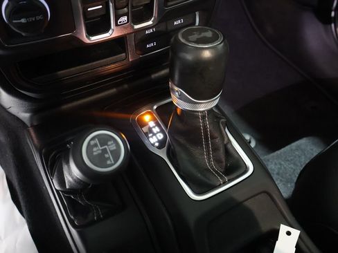 Used 2021 Jeep Wrangler Unlimited Sahara w/ Cold Weather Group image 38