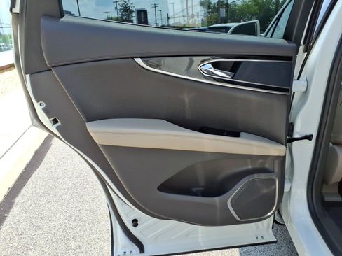 Certified 2023 Lincoln Nautilus Reserve AWD/4WD image 13
