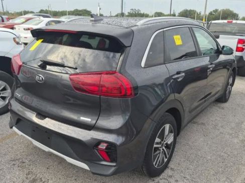 Used 2020 Kia Niro EX FWD image 3