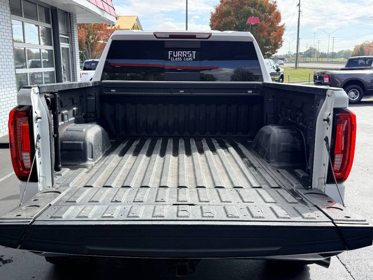 Used 2019 GMC Sierra 1500 SLT AWD/4WD image 10