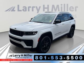 Used 2026 Jeep Grand Cherokee Altitude AWD/4WD video 1