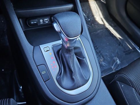Certified 2019 Kia Forte LXS FWD image 15