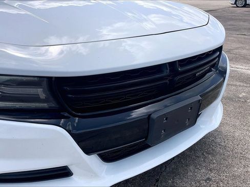 Used 2019 Dodge Charger SXT w/ Blacktop Package RWD image 34
