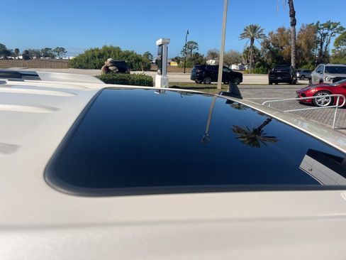 Used 2013 GMC Yukon Denali image 10