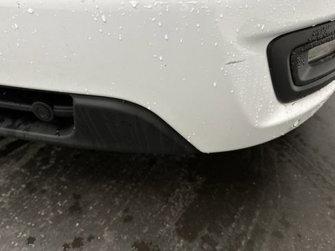 Used 2023 Ford Transit 350 XLT image 3