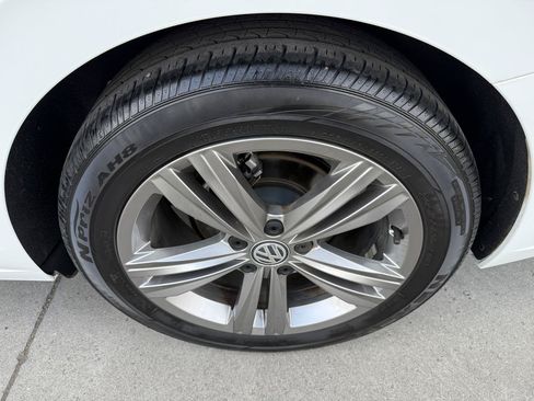 Used 2021 Volkswagen Jetta R-Line FWD image 48