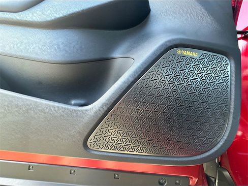 New 2025 Mitsubishi Outlander SE image 19