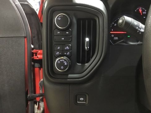 Used 2025 Chevrolet Silverado 3500 W/T image 44