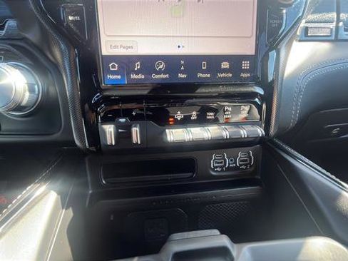 Used 2023 RAM 1500 Limited AWD/4WD image 17