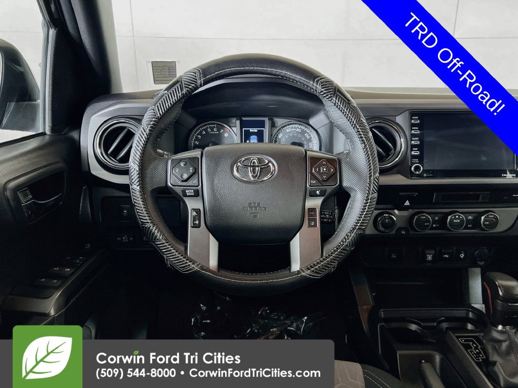 Used 2022 Toyota Tacoma TRD Off-Road AWD/4WD image 22