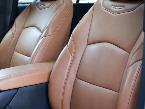 Used 2022 Cadillac XT4 Premium Luxury AWD/4WD image 34