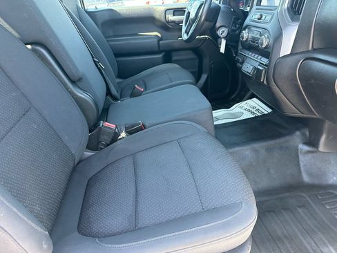 Used 2022 GMC Sierra 2500 Pro w/ Convenience Package AWD/4WD image 17