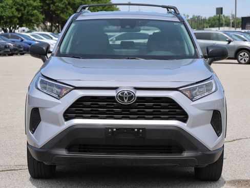 Used 2020 Toyota RAV4 LE AWD/4WD image 5