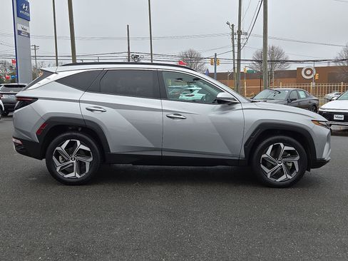 Certified 2023 Hyundai Tucson Limited AWD/4WD image 32