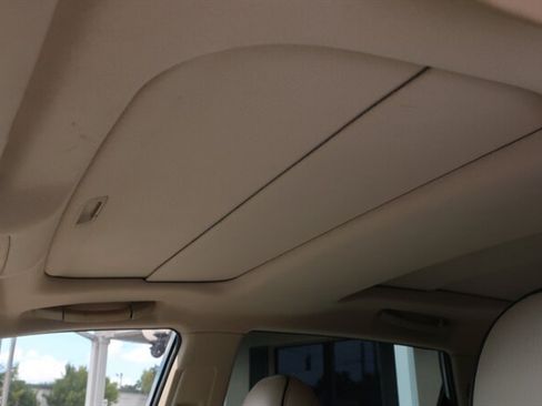 Used 2010 Toyota Venza FWD image 27