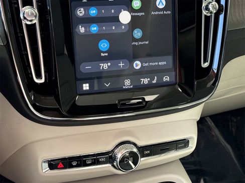 New 2026 Volvo XC40 B5 Plus w/ Protection Package Premier image 24