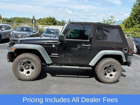 Used 2016 Jeep Wrangler Sport AWD/4WD image 4