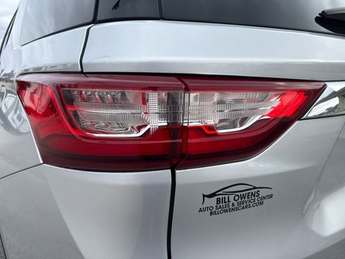 Used 2019 Chevrolet Traverse LT w/ LT Premium Package image 60