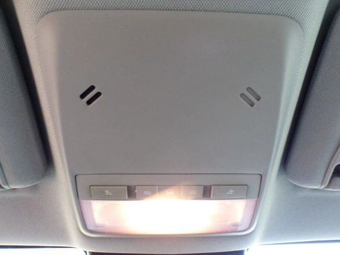 Used 2019 Chevrolet Trax LS image 44