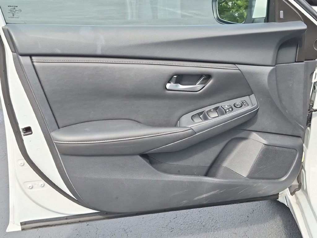 Used 2025 Nissan Sentra SV w/ All-Weather Package FWD image 12