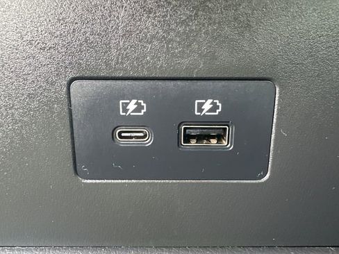 Used 2023 Nissan Rogue SL image 21