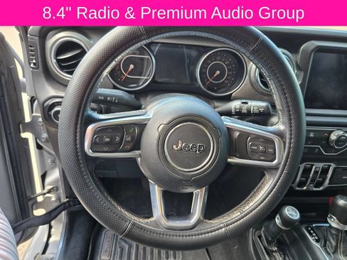 Used 2019 Jeep Wrangler Unlimited Sahara AWD/4WD image 12