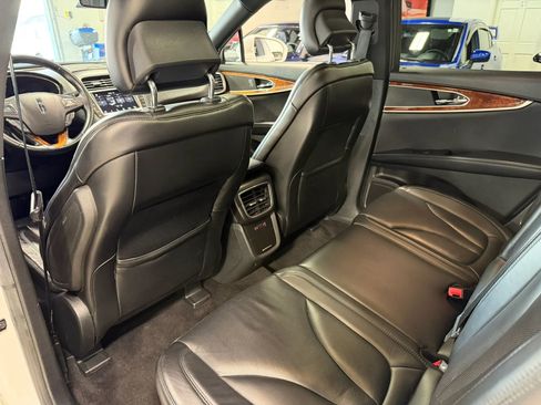 Used 2016 Lincoln MKX Reserve w/ Technology Package AWD/4WD image 32