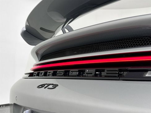 Certified 2026 Porsche 911 GT3 image 17