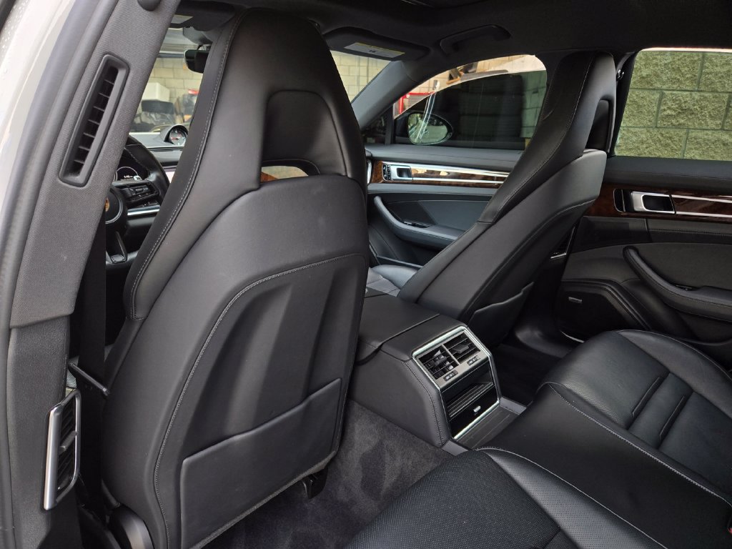 Used 2021 Porsche Panamera 4S AWD/4WD image 19