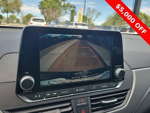 New 2025 Nissan Altima 2.5 SR image 30