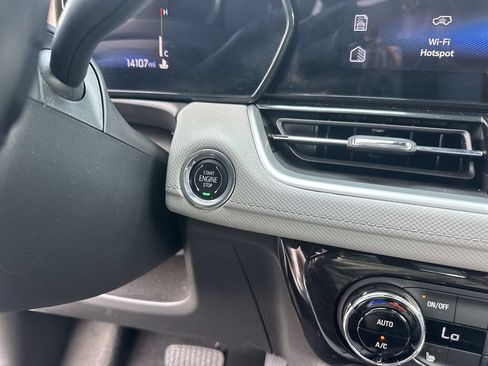 Certified 2025 Chevrolet TrailBlazer LT w/ Convenience Package FWD image 17
