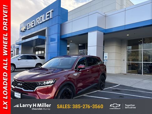 Used 2022 Kia Sorento LX image 1