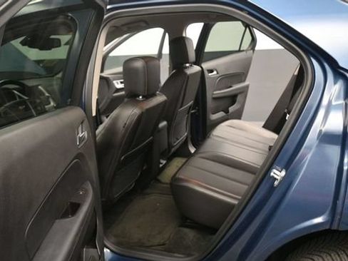 Used 2017 Chevrolet Equinox Premier w/ Enhanced Convenience Package AWD/4WD image 14