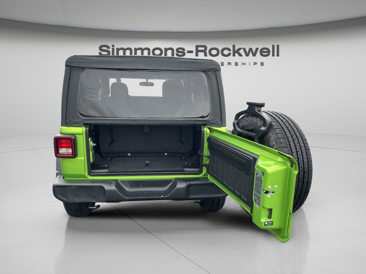 Used 2025 Jeep Wrangler Sport AWD/4WD image 9