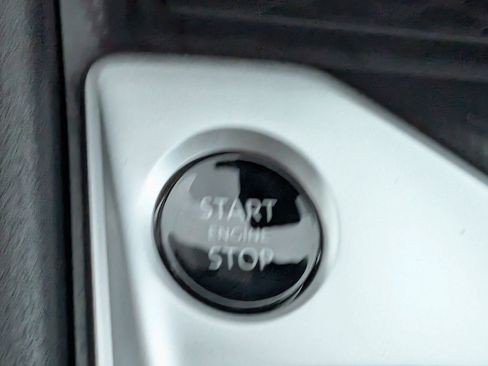 New 2026 Nissan Altima 2.5 SR FWD image 15