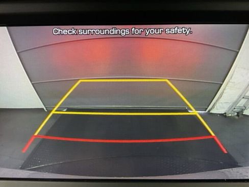 Used 2020 Hyundai Santa Fe SEL w/ Convenience + Premium Package FWD image 16