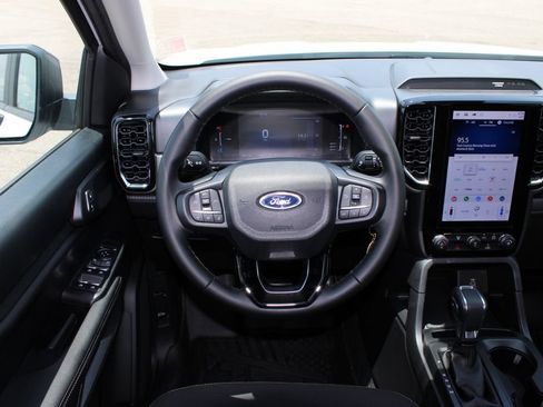 Used 2025 Ford Ranger XLT w/ FX4 Off-Road Package AWD/4WD image 9
