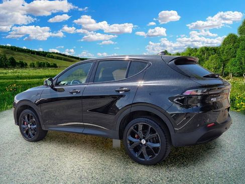 Certified 2024 Dodge Hornet GT AWD/4WD image 4