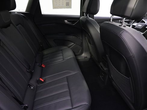 Used 2022 Audi Q4 e-tron Premium w/ Convenience Package image 18