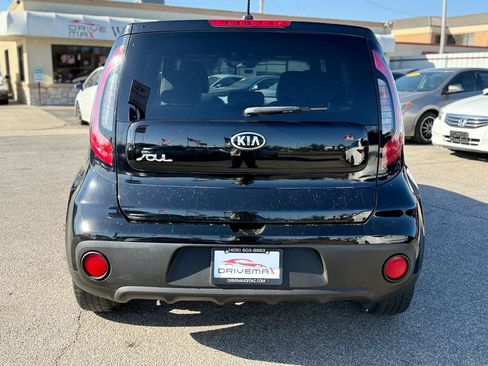Used 2018 Kia Soul image 4