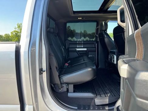 Used 2020 Ford F250 Lariat w/ Lariat Ultimate Package AWD/4WD image 29