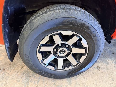 Used 2024 Toyota 4Runner TRD Off-Road Premium w/ Moonroof Package AWD/4WD image 12