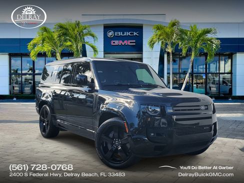 Used 2023 Land Rover Defender 130 X-Dynamic SE image 1