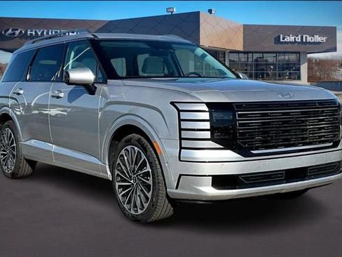 New 2026 Hyundai Palisade Calligraphy FWD image 2