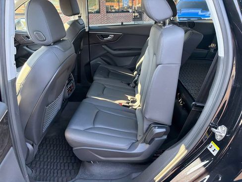 Used 2020 Audi Q7 3.0T Premium Plus w/ Premium Plus Package AWD/4WD image 41