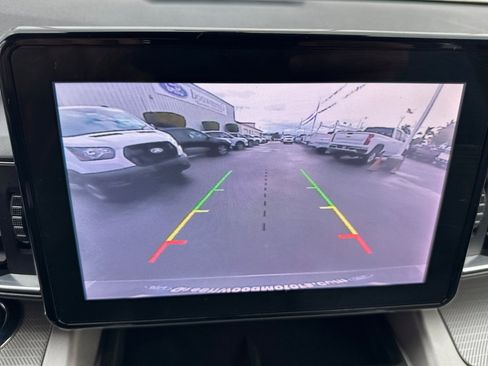 Certified 2021 Ford Explorer XLT w/ Equipment Group 202A image 22