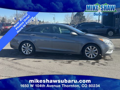 Used 2013 Hyundai Sonata SE w/ Navigation & Sunroof Pkg image 19