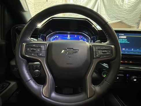 Used 2024 Chevrolet Silverado 1500 ZR2 w/ Technology Package AWD/4WD image 15